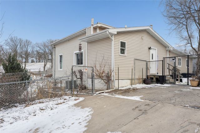 3403 Dubuque Avenue, Des Moines, IA 50317