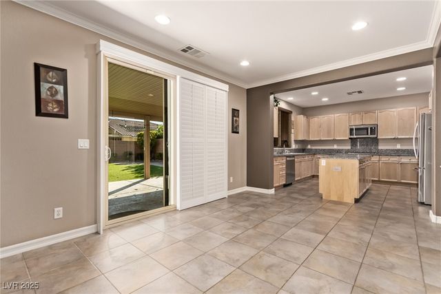 7457 Mezzanine View Avenue, Las Vegas, NV 89178