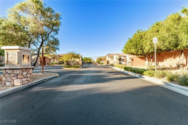 7457 Mezzanine View Avenue, Las Vegas, NV 89178