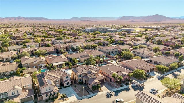 7457 Mezzanine View Avenue, Las Vegas, NV 89178