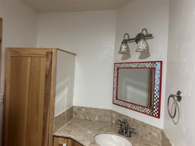 10710 US Highway 80, Terrell, TX 75161
