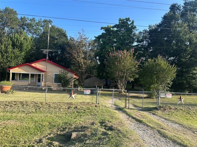 10710 US Highway 80, Terrell, TX 75161