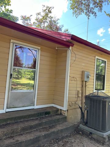 10710 US Highway 80, Terrell, TX 75161