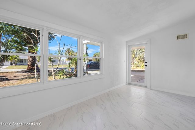 2230 Sunset Avenue, Indialantic, FL 32903