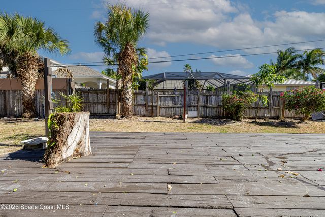 2230 Sunset Avenue, Indialantic, FL 32903