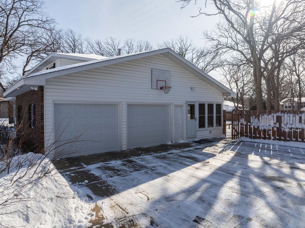 1708 Woodland Road, Saint Cloud, MN 56304