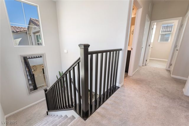 10281 Lodge Pine Avenue, Las Vegas, NV 89166