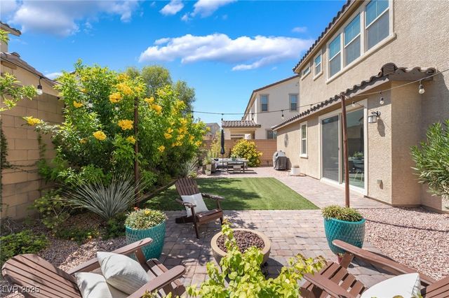 10281 Lodge Pine Avenue, Las Vegas, NV 89166