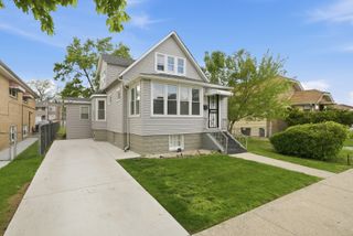 814 S 11th Avenue, Maywood, IL 60153