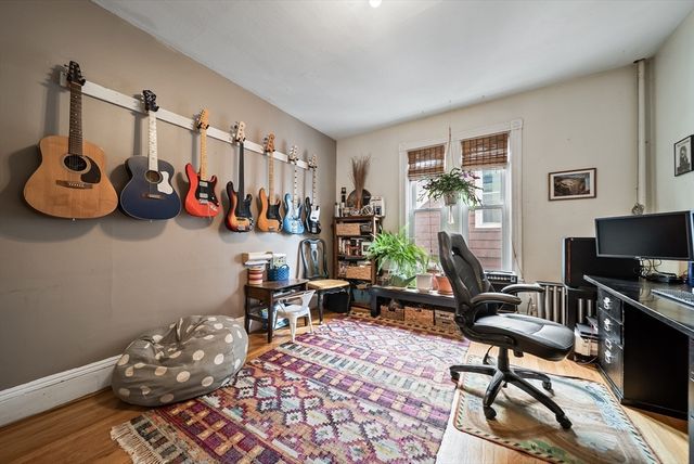 37 John St 2, Chelsea, MA 02150