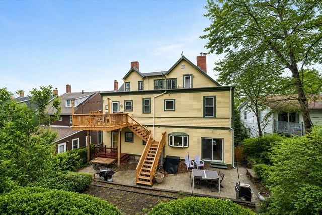 37 John St 2, Chelsea, MA 02150