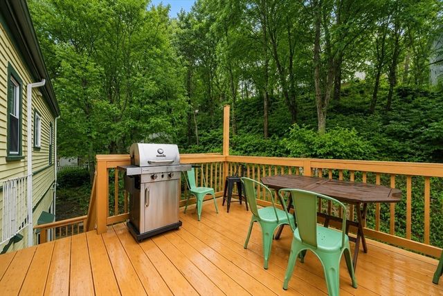 37 John St 2, Chelsea, MA 02150
