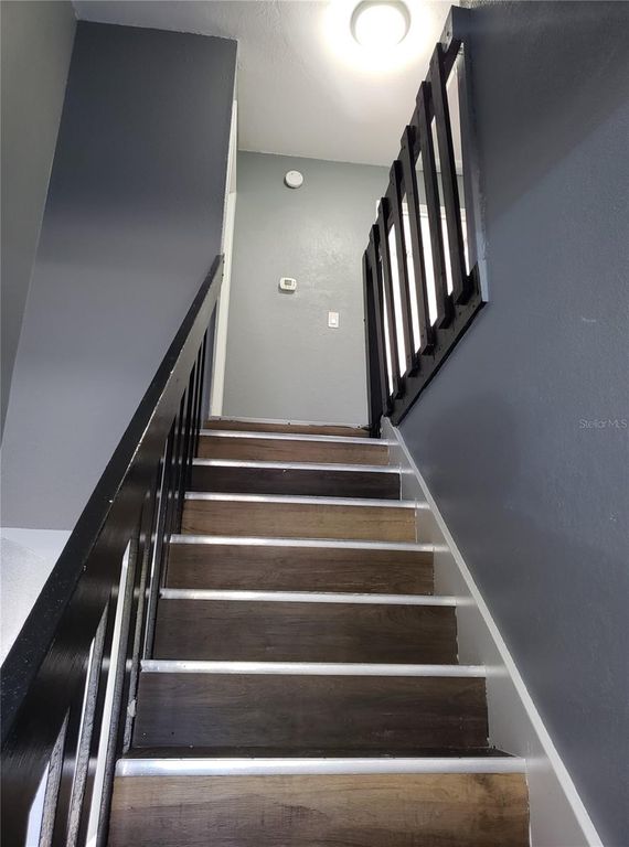 Image 10 of property listing at 22630 GAGE LOOP 10, Land O Lakes, FL 34639