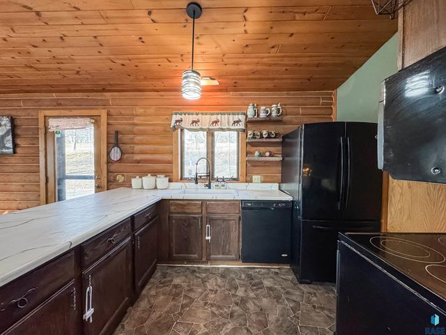 6209 N Western Ave Avenue, Sioux Falls, SD 57107