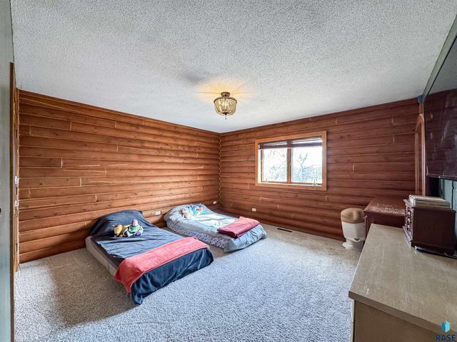 6209 N Western Ave Avenue, Sioux Falls, SD 57107