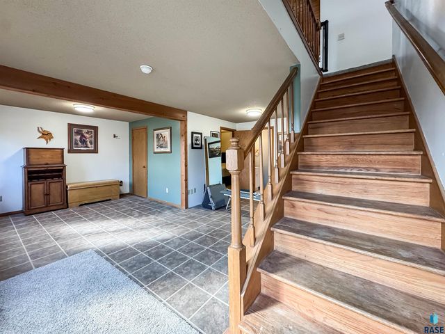 6209 N Western Ave Avenue, Sioux Falls, SD 57107