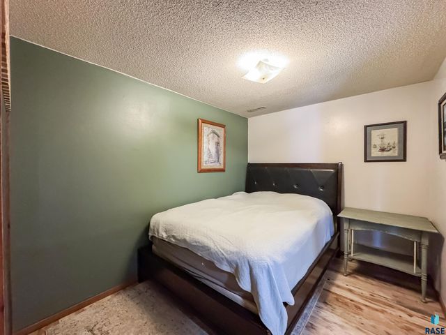 6209 N Western Ave Avenue, Sioux Falls, SD 57107