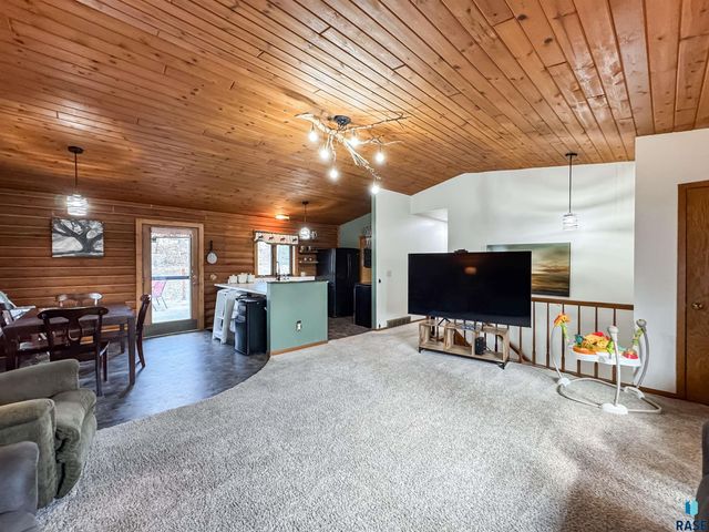 6209 N Western Ave Avenue, Sioux Falls, SD 57107