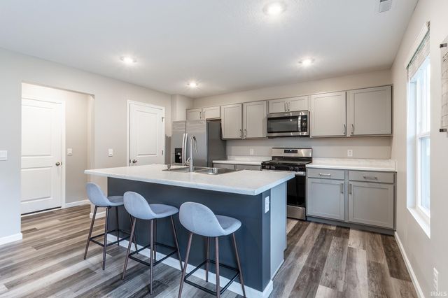 14341 Kidd Creek Crossover, Fort Wayne, IN 46845