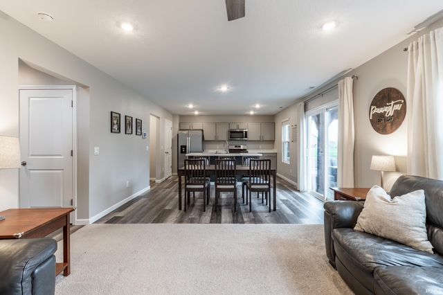 14341 Kidd Creek Crossover, Fort Wayne, IN 46845