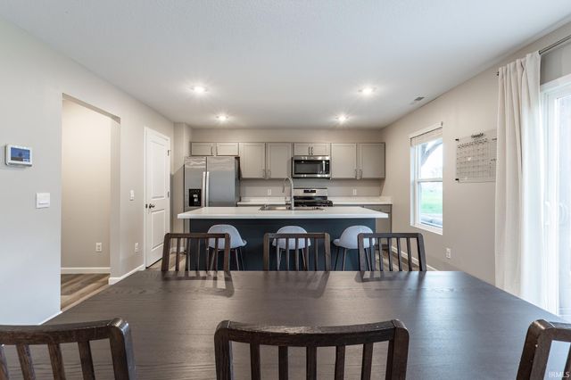 14341 Kidd Creek Crossover, Fort Wayne, IN 46845
