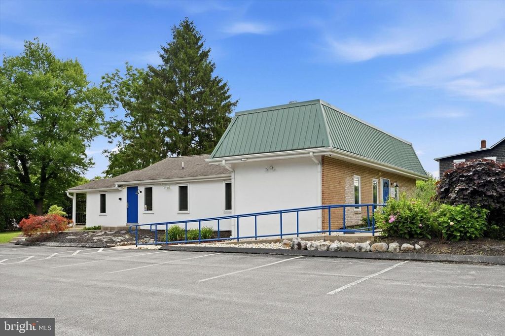 103 GARRIS RD, Downingtown, PA 19335