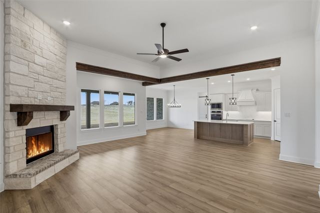 810 Valley Ridge Road, Van Alstyne, TX 75495