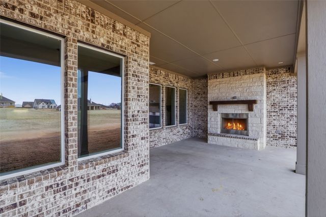 810 Valley Ridge Road, Van Alstyne, TX 75495