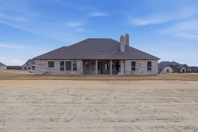 810 Valley Ridge Road, Van Alstyne, TX 75495