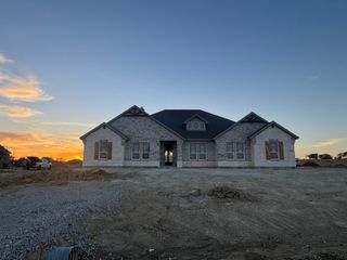 810 Valley Ridge Road, Van Alstyne, TX 75495