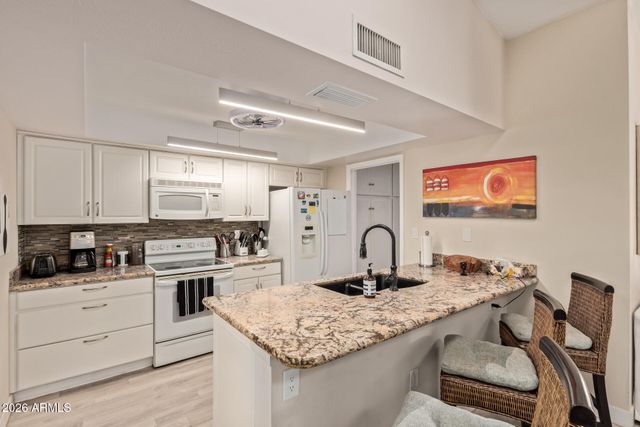 13749 W MEEKER Boulevard, Sun City West, AZ 85375