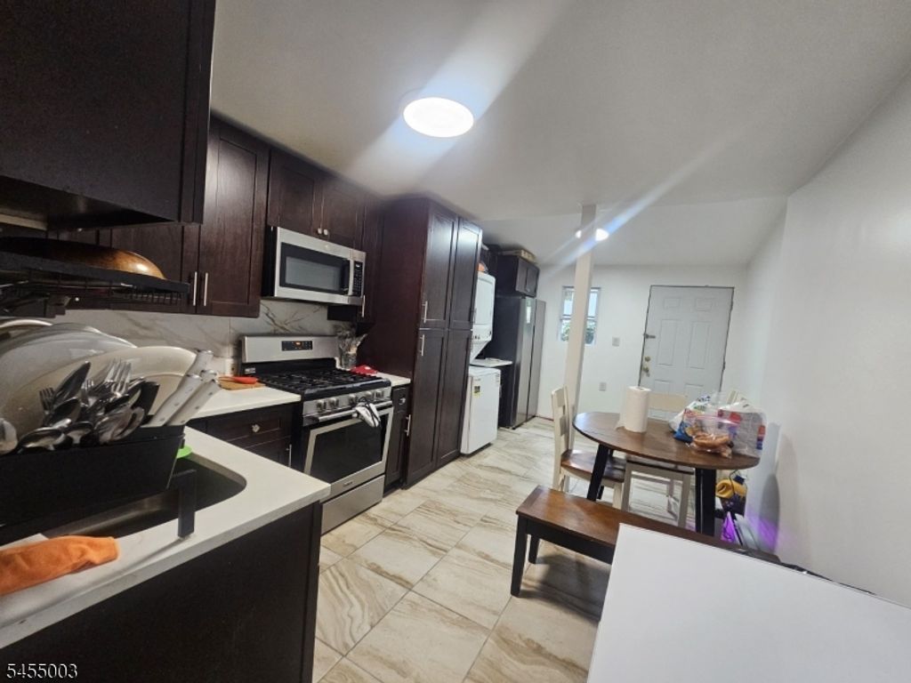 107 N 7Th St, Paterson City, NJ 07522 — photo 2