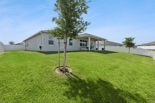 2429 BEGONIA STREET, Mascotte, FL 34753