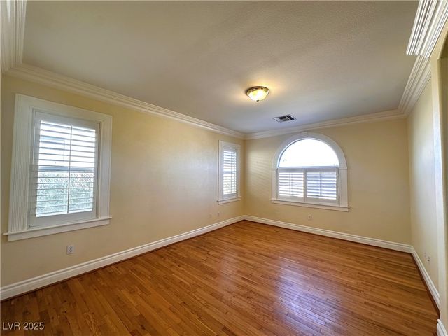 271 Tayman Park Avenue, Las Vegas, NV 89148