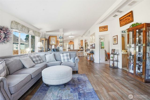 1003 Lord Street, Kelso, WA 98626