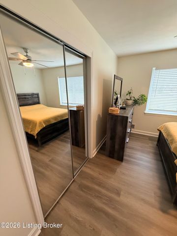 8702 Terry Rd, Louisville, KY 40258