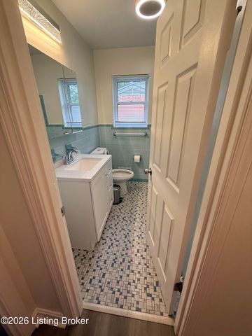 8702 Terry Rd, Louisville, KY 40258