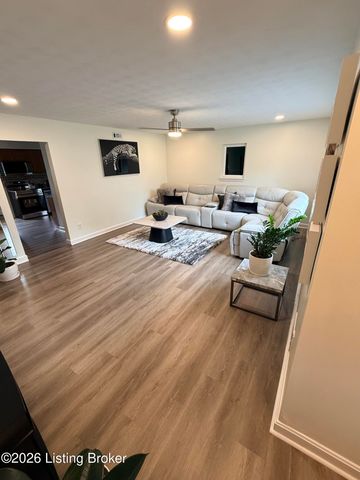 8702 Terry Rd, Louisville, KY 40258