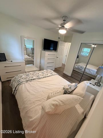 8702 Terry Rd, Louisville, KY 40258