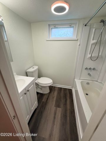 8702 Terry Rd, Louisville, KY 40258