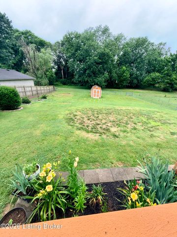 8702 Terry Rd, Louisville, KY 40258