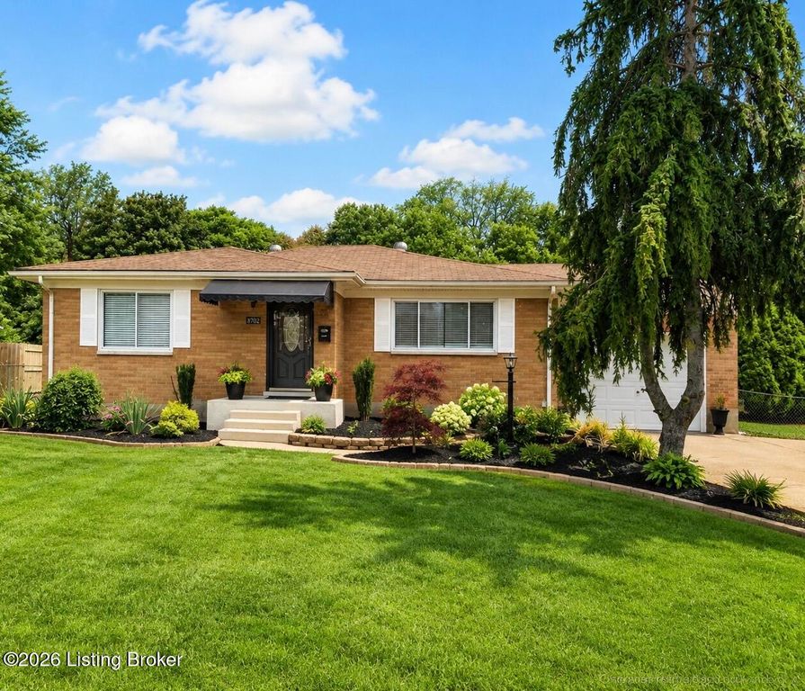 8702 Terry Rd, Louisville, KY 40258