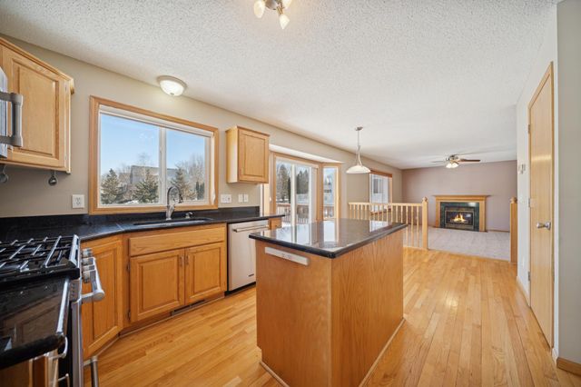 14381 Bluebird Trail NE, Prior Lake, MN 55372