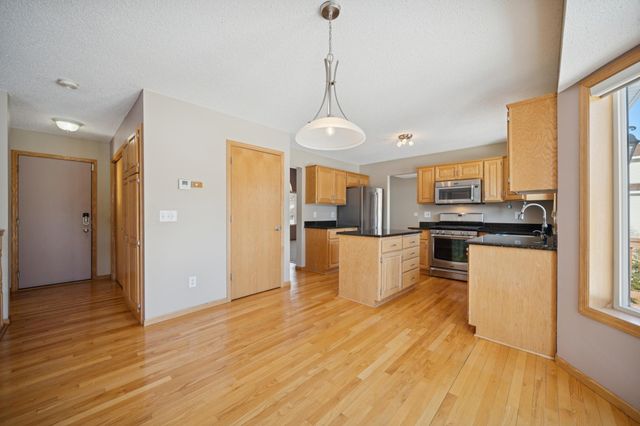 14381 Bluebird Trail NE, Prior Lake, MN 55372