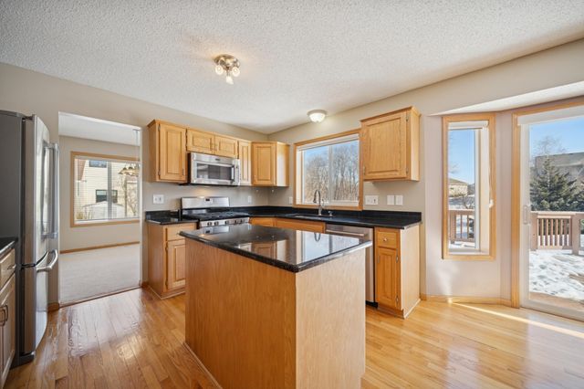 14381 Bluebird Trail NE, Prior Lake, MN 55372