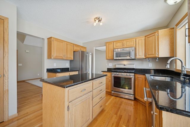 14381 Bluebird Trail NE, Prior Lake, MN 55372