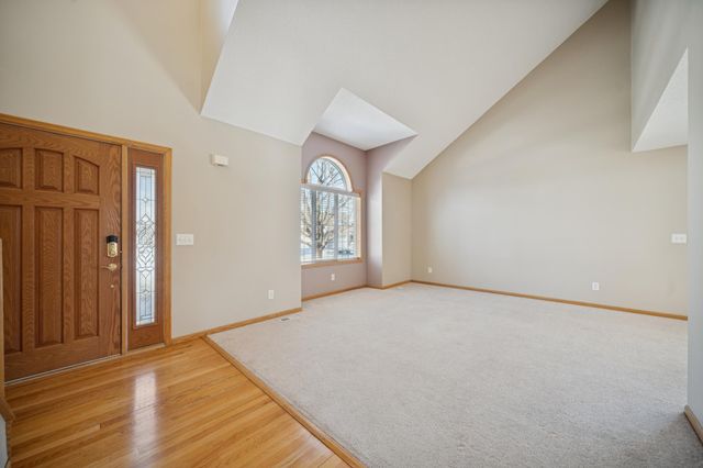 14381 Bluebird Trail NE, Prior Lake, MN 55372