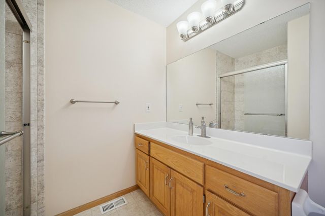 14381 Bluebird Trail NE, Prior Lake, MN 55372