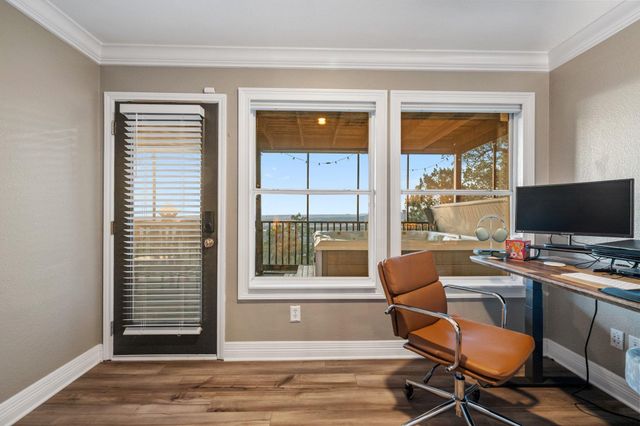 8414 Bronco Buster TRL, Lago Vista, TX 78645