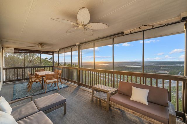 8414 Bronco Buster TRL, Lago Vista, TX 78645